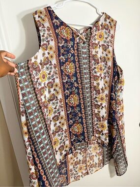 Sleeveless Floral Stripe Boho Top in Navy and White